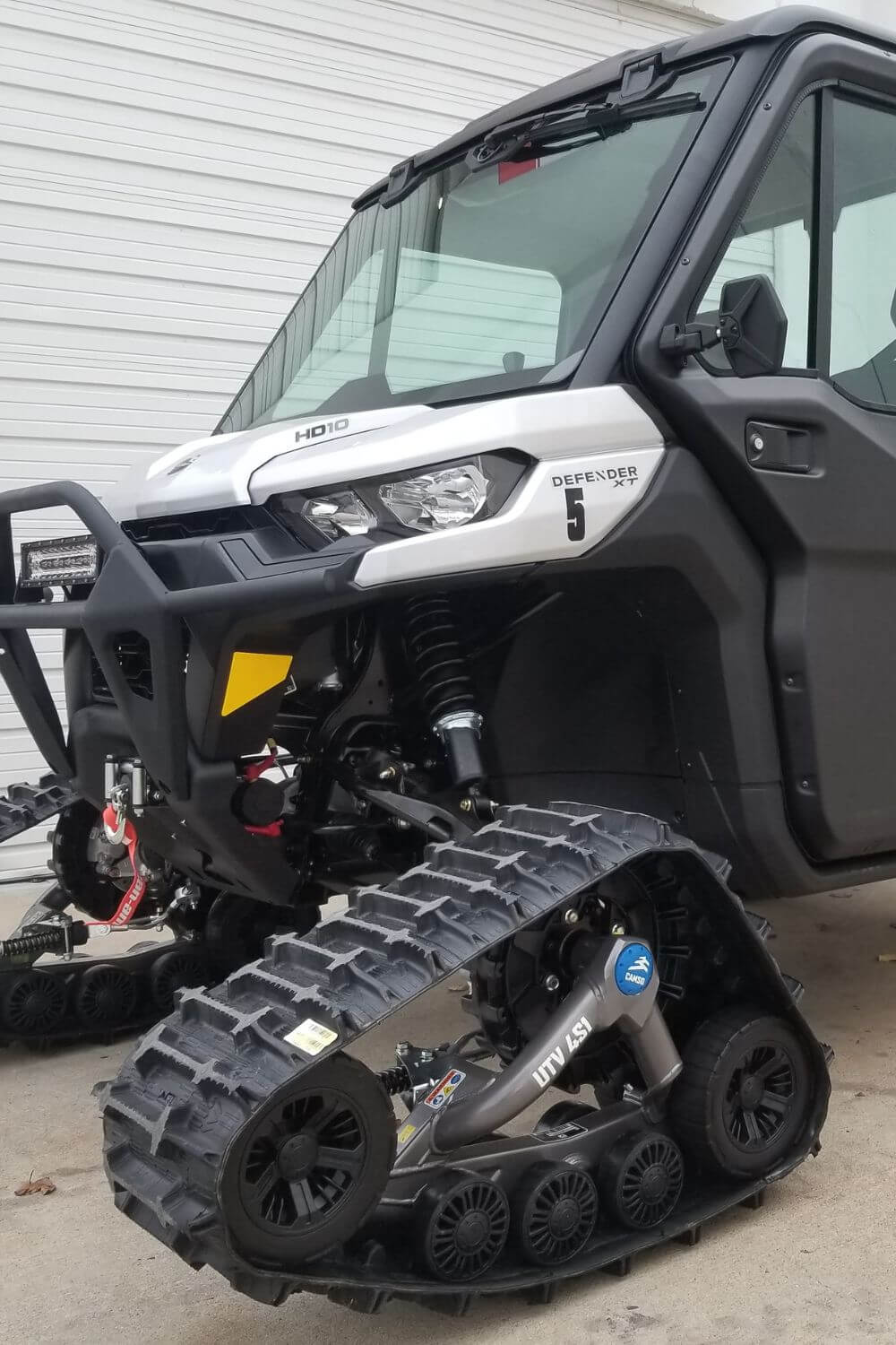 Cam-am Defender utv with camso 4S1 tracks Cam-am Defender utv with camso 4S1 tracks