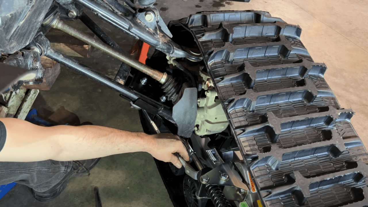 Conversion Kit for UTV Tracks for Can-Am Commander DPS (2026)